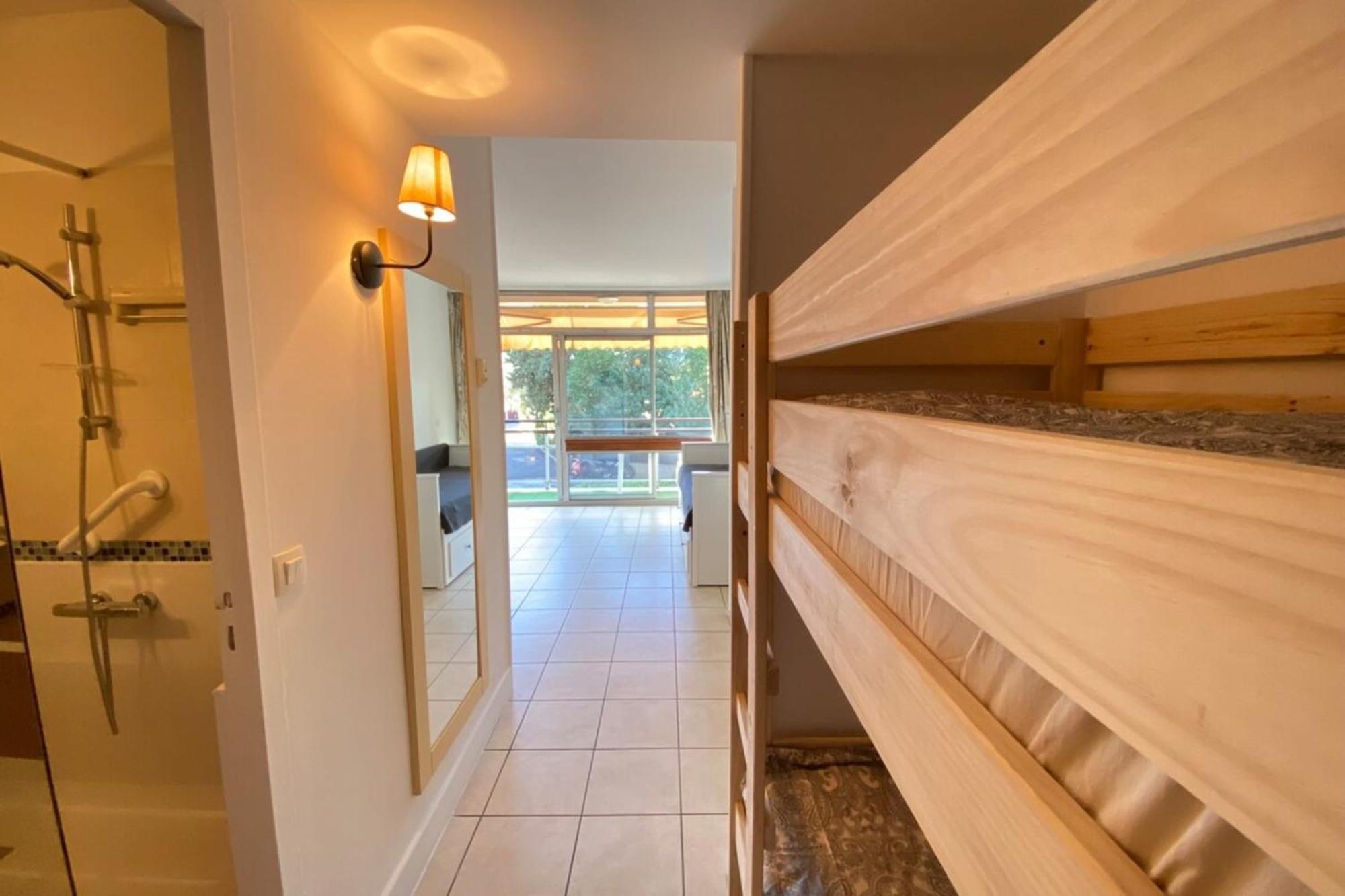 06U - Beautiful Studio In Residence - Swimming Pool And Tennis Court Saint-Laurent-du-Var Esterno foto